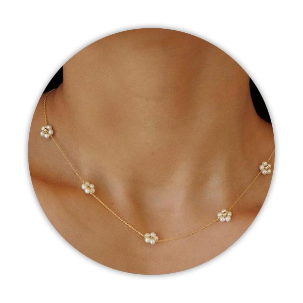 Dainty Daisy Pearl Choker Necklace: Perfect Christmas Gift for Girls