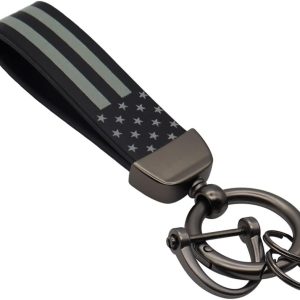 USA Flag Car Keychain for Trucks and SUVs - Zinc Alloy Accessory for Men